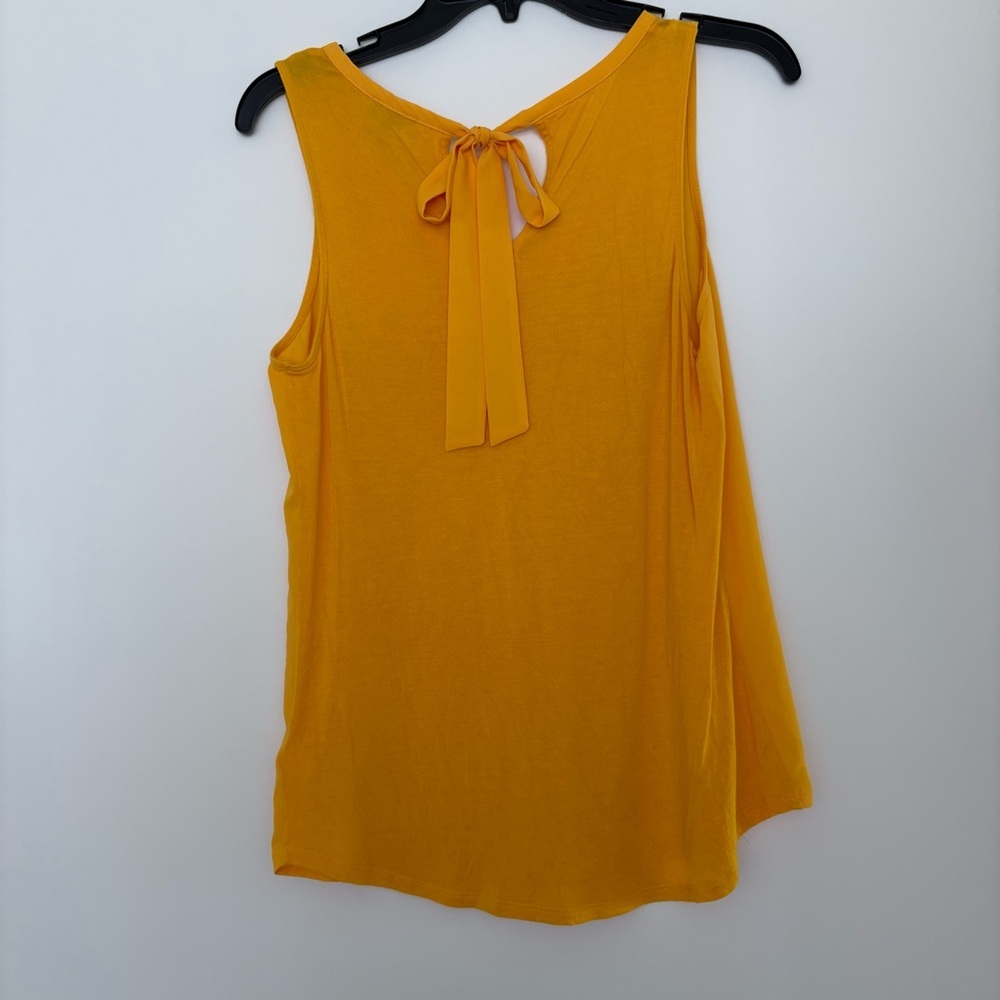 Express Yellow Sleeveless Ruffle Top - Picture 6 of 7